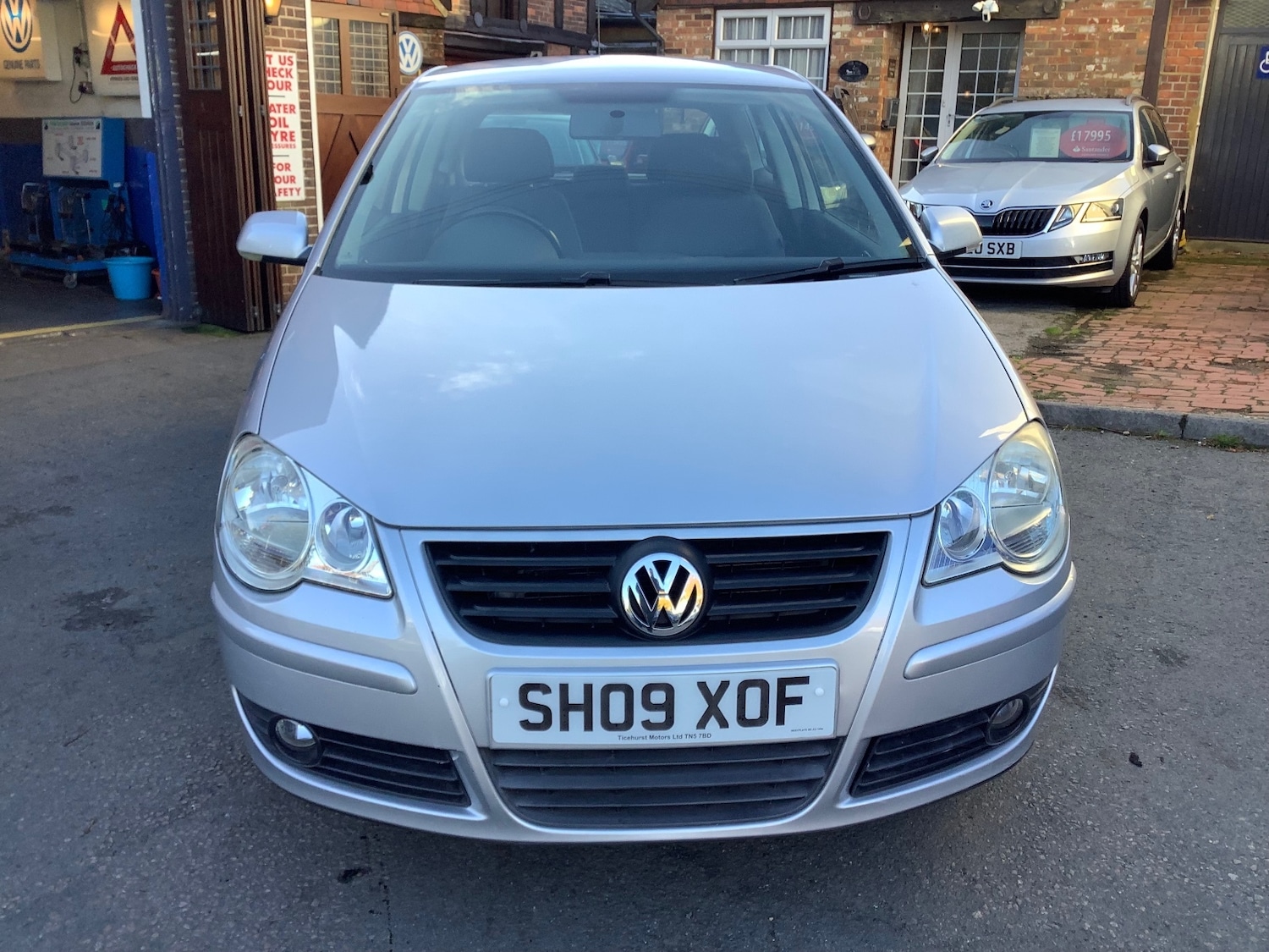 Used Volkswagen Polo 2009 for sale - 76366558: Photo 6