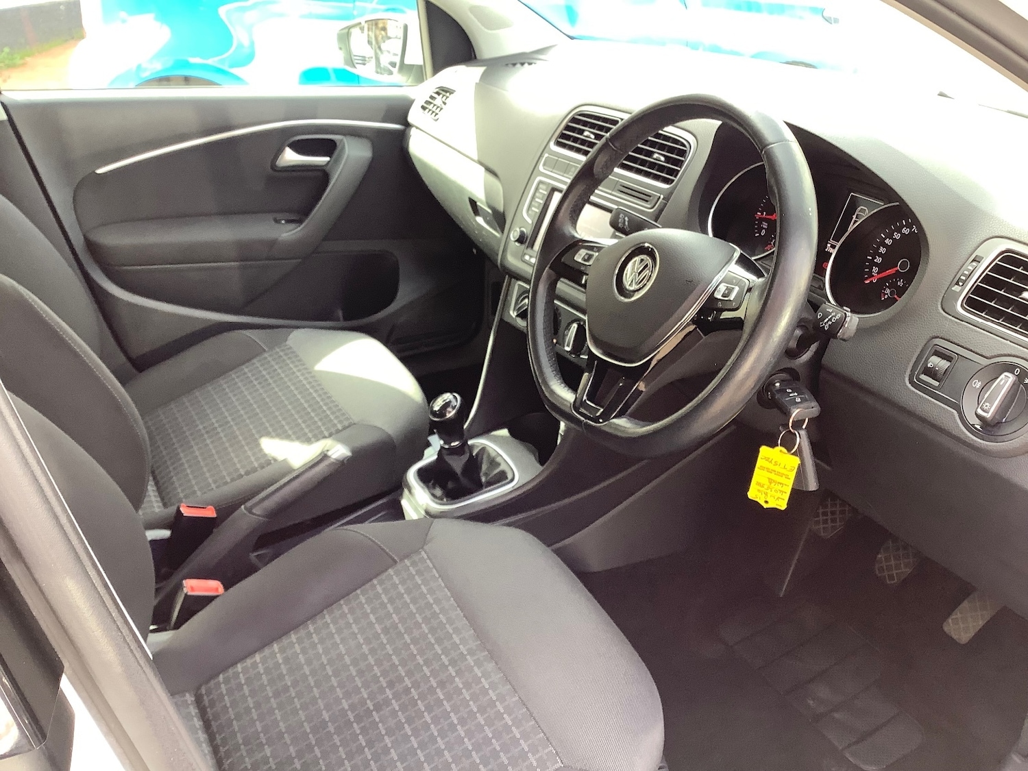 Used Volkswagen Polo 2015 for sale - 78215933: Photo 11