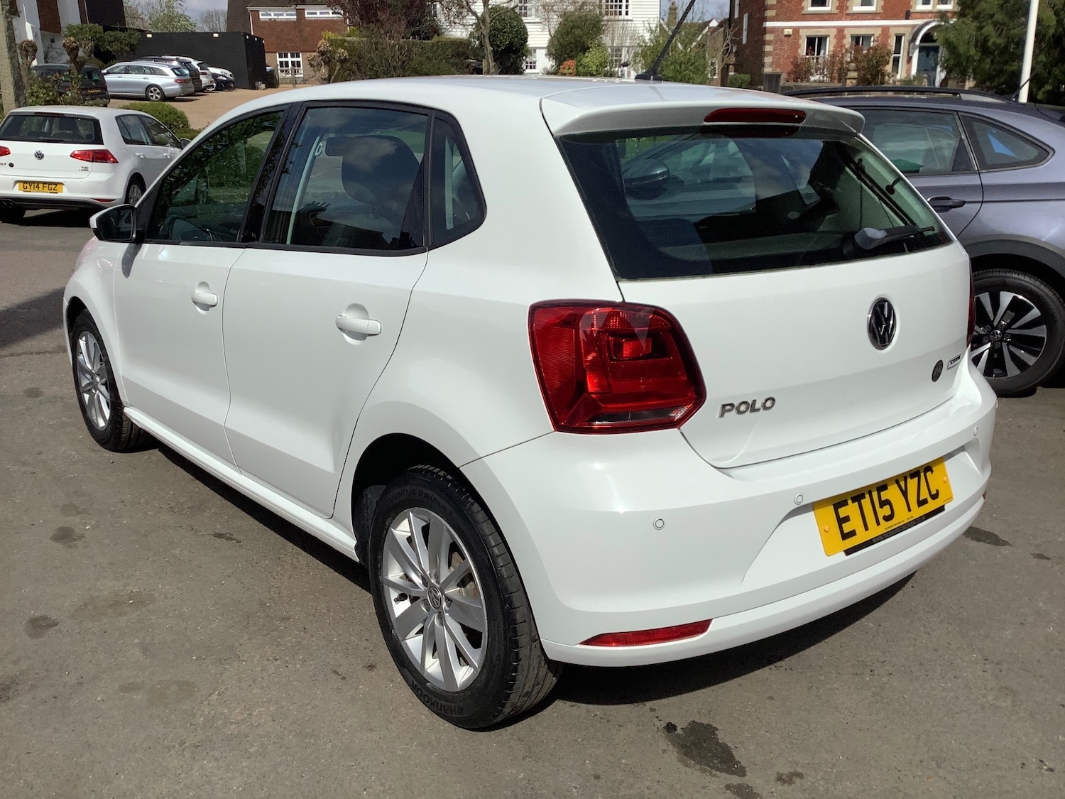 Used Volkswagen Polo 2015 for sale - 78215933: Photo 2