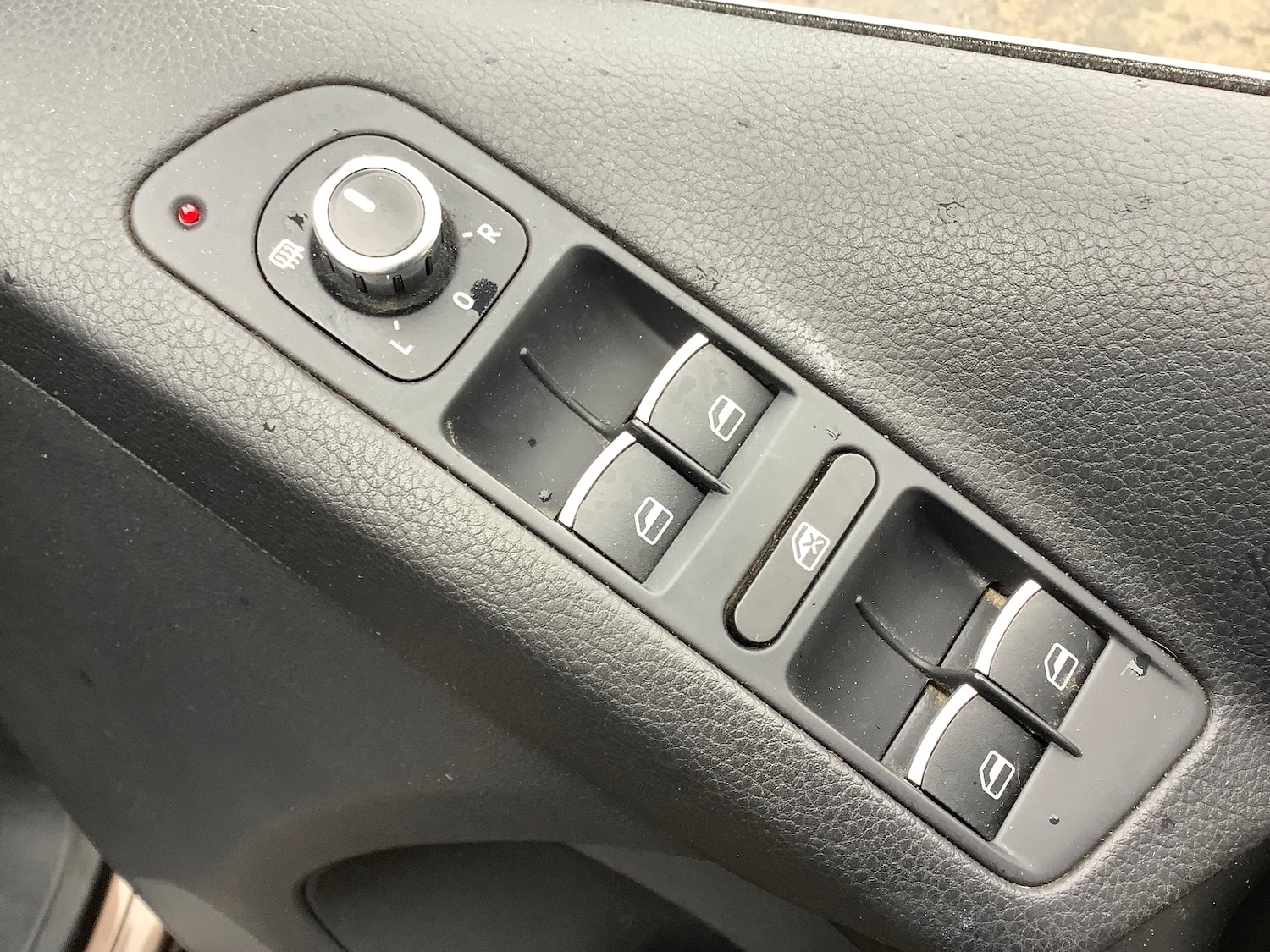 Used Volkswagen Tiguan 2015 for sale - 76766085: Photo 13