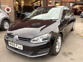 Volkswagen - Golf
