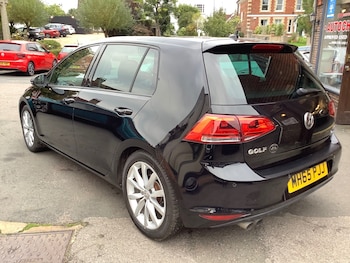 Used Volkswagen Golf 2016 for sale - 76161557: Photo 2