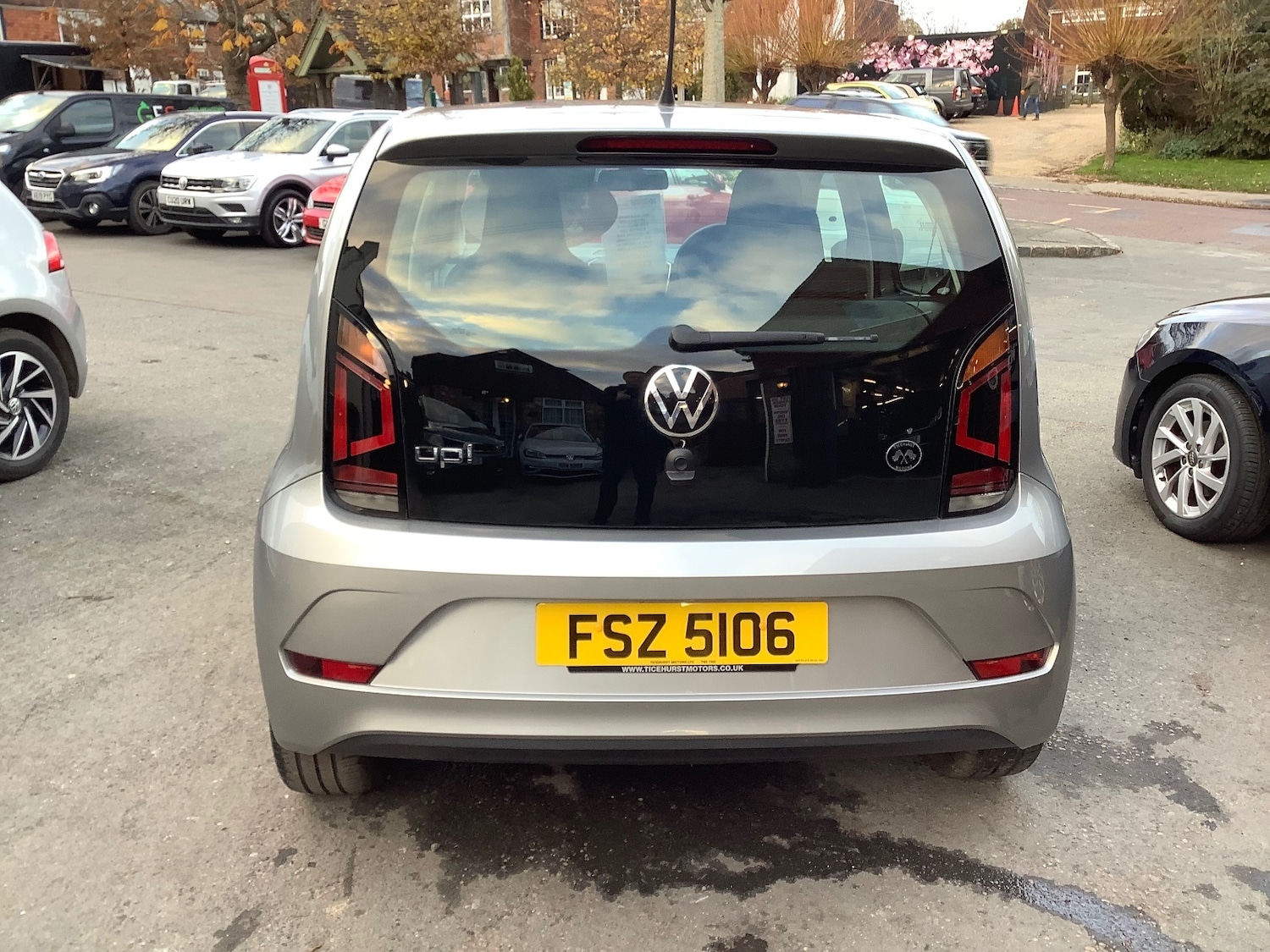Used Volkswagen up! 2021 for sale - 76652466: Photo 2