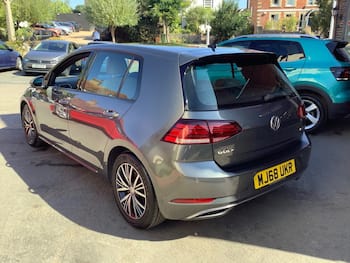 Used Volkswagen Golf 2018 for sale - 79627765: Photo