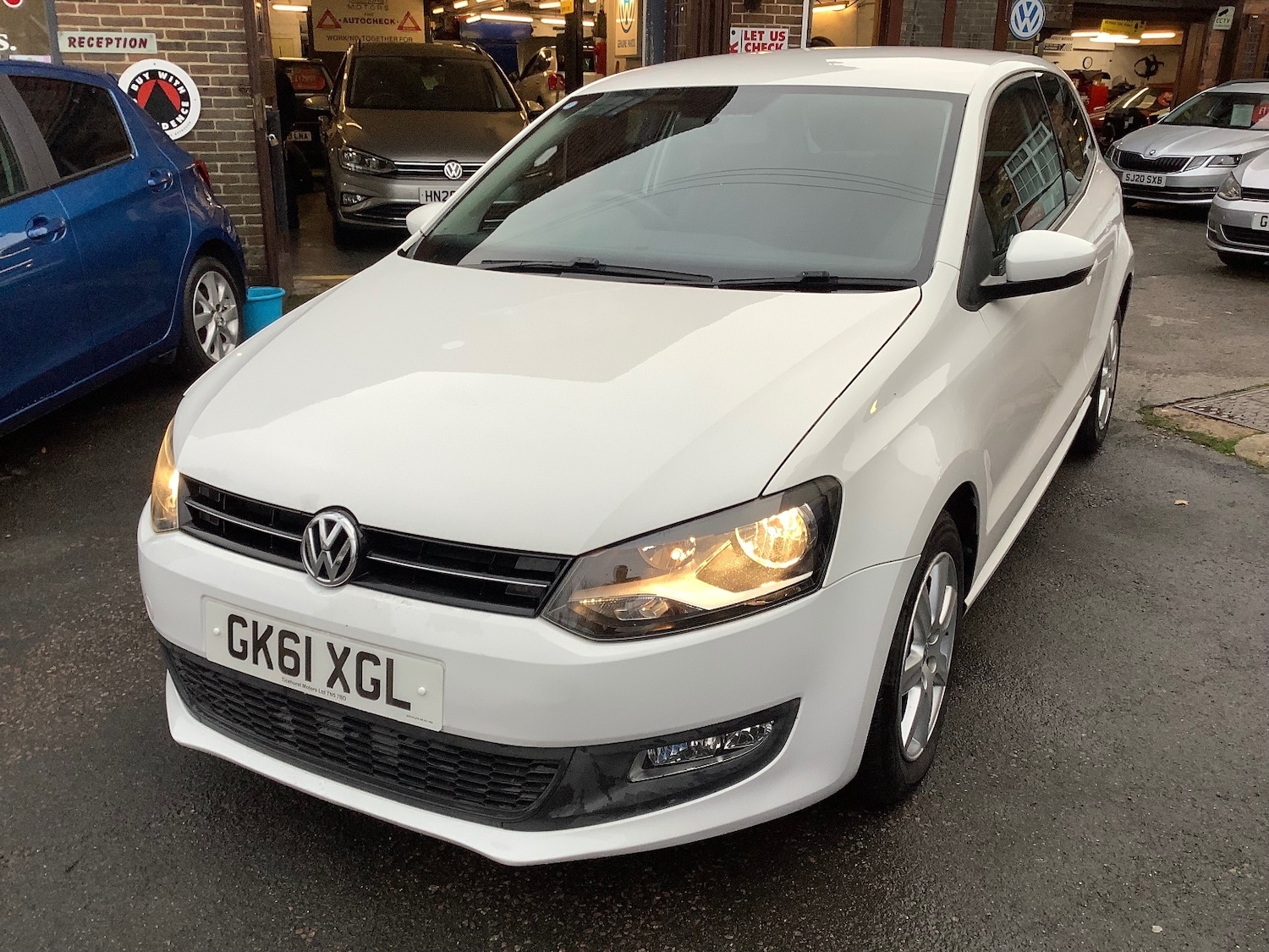 Used Volkswagen Polo 2011 for sale - 76623405: Photo 1