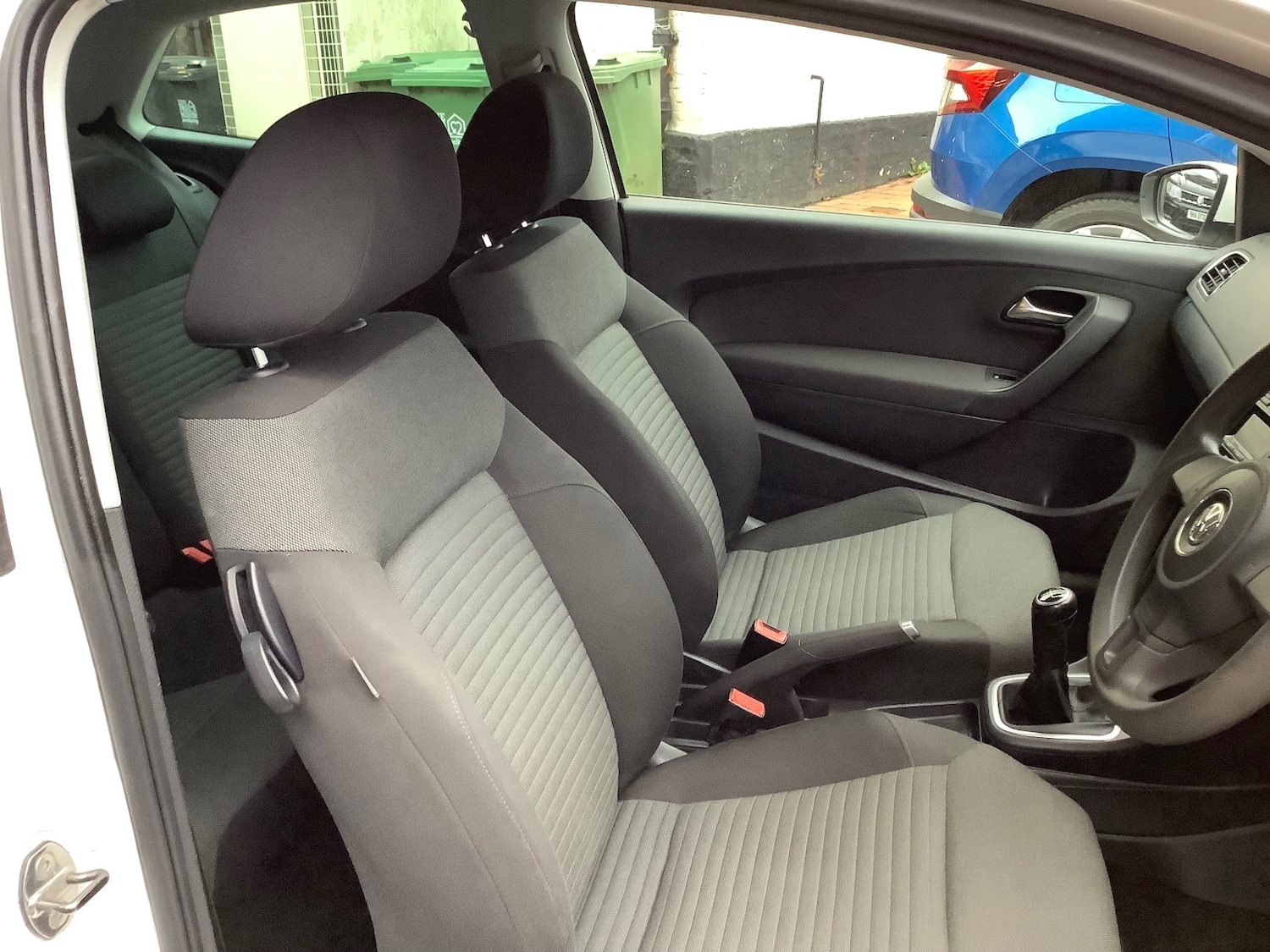 Used Volkswagen Polo 2011 for sale - 76623405: Photo 10