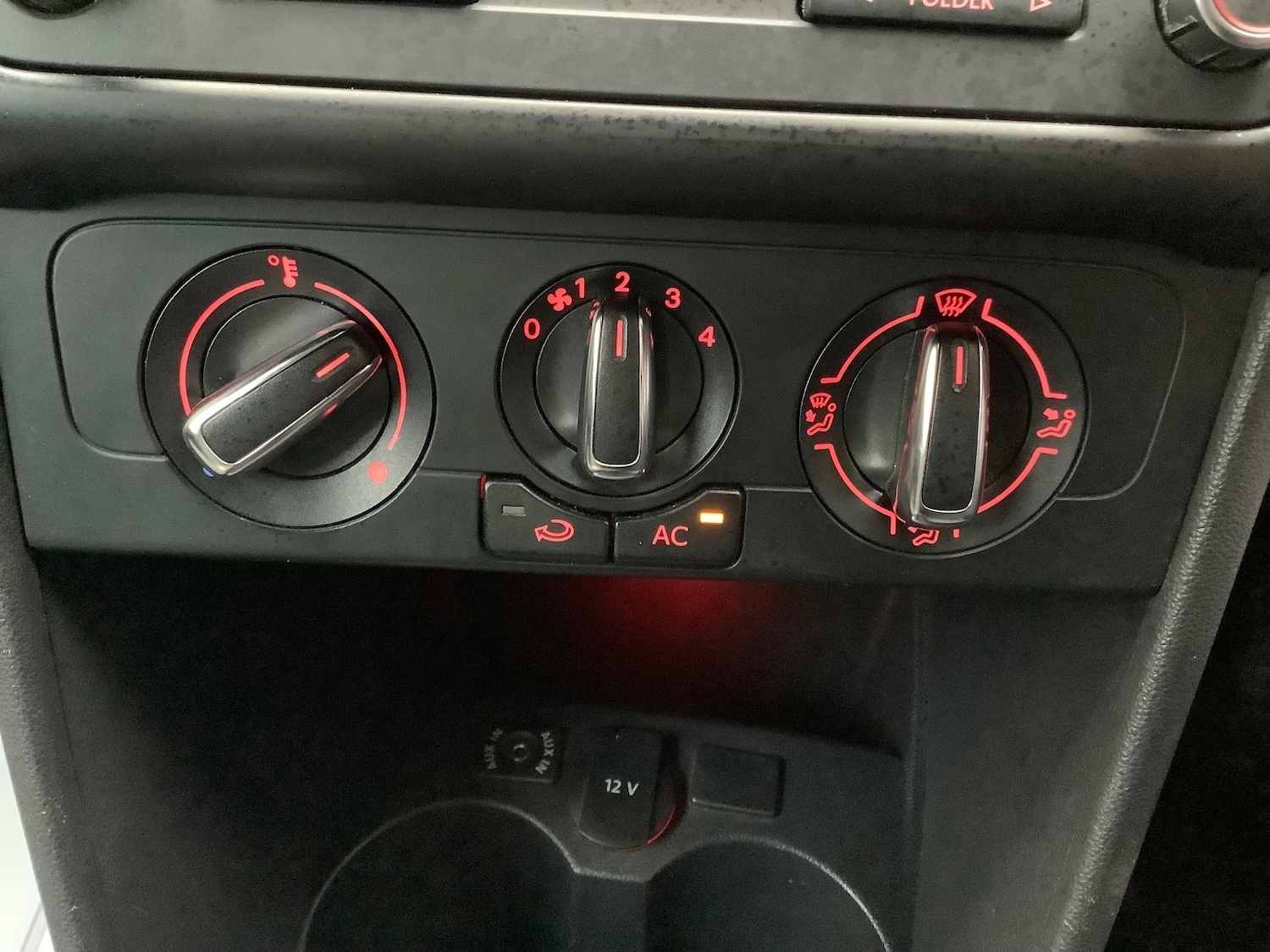 Used Volkswagen Polo 2011 for sale - 76623405: Photo 16