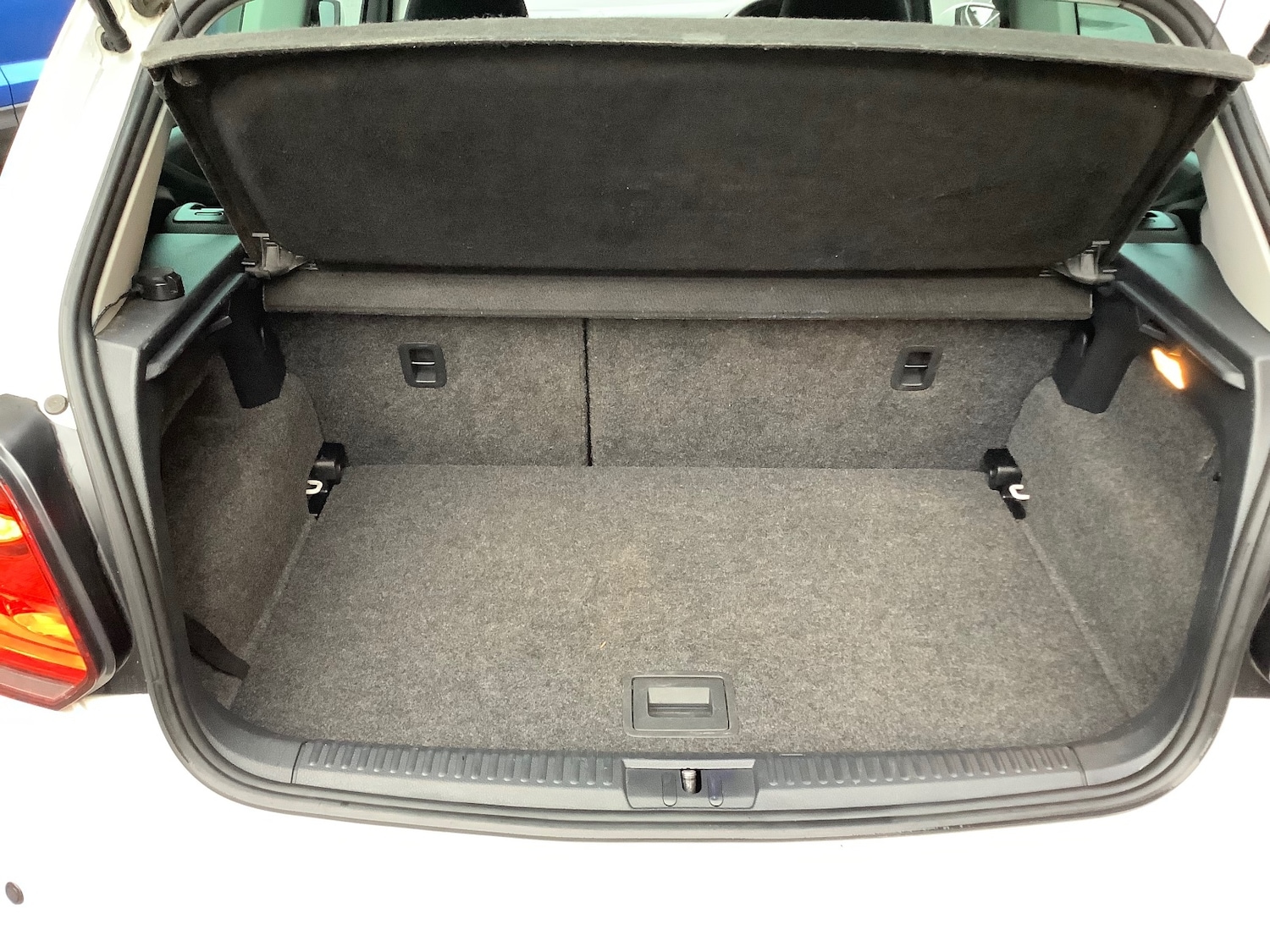 Used Volkswagen Polo 2011 for sale - 76623405: Photo 7