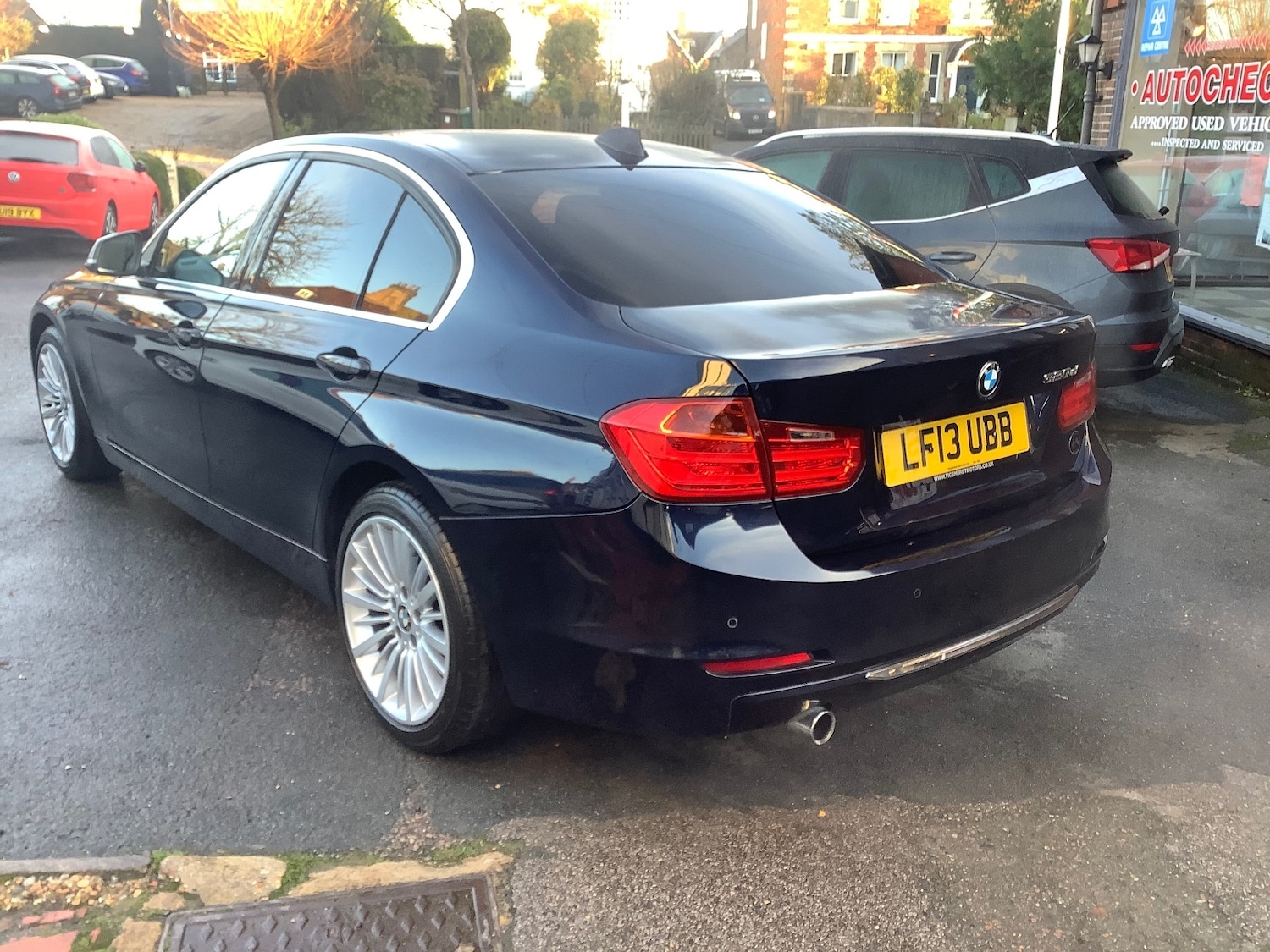 Used BMW 3 Series 2013 for sale - 76834783: Photo 2