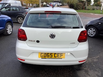 Used Volkswagen Polo 2015 for sale - 76434990: Photo