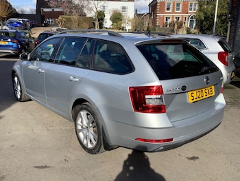 Used Skoda Octavia 2020 for sale - 75395892: Photo