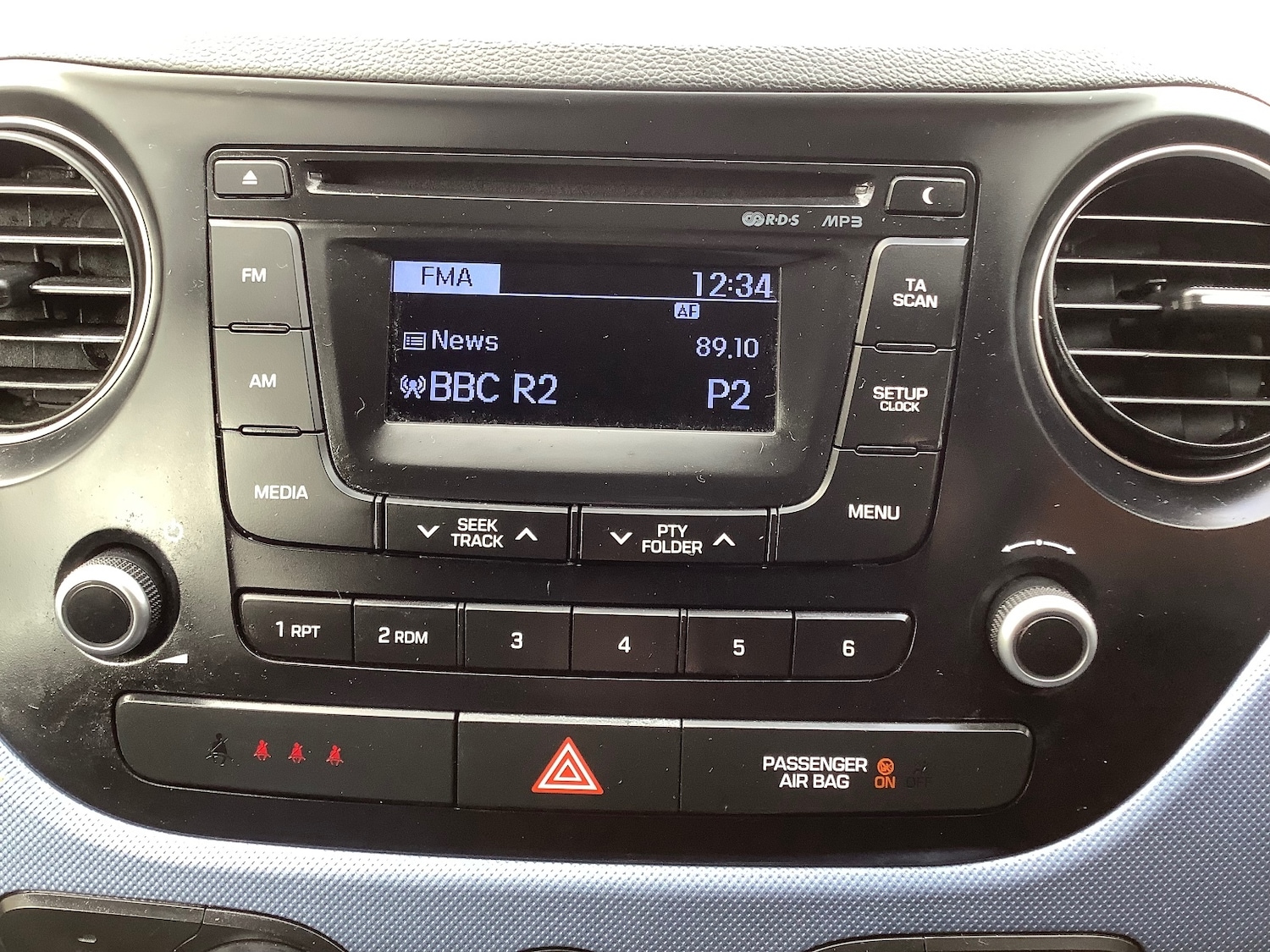 Used Hyundai i10 2014 for sale - 77457780: Photo 15