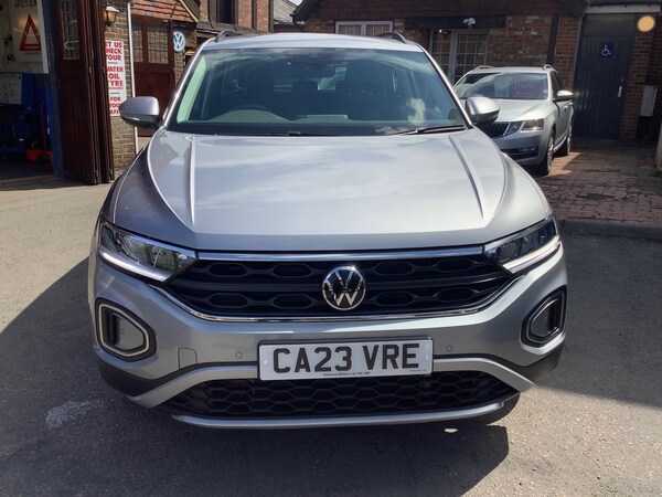 Used Volkswagen T-Roc 2023 for sale - 75395896: Photo 6