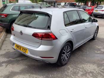 Used Volkswagen Golf 2018 for sale - 75395887: Photo
