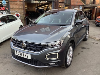 Used Volkswagen T-Roc 2021 for sale - 77979032: Photo
