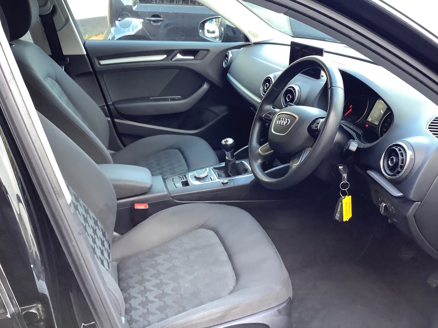 Used Audi A3 2014 for sale - 76366521: Photo 10