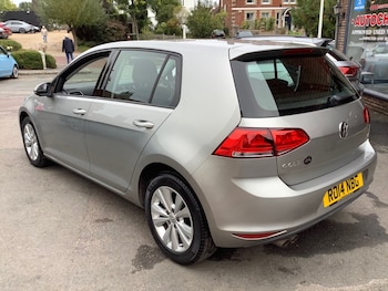 Used Volkswagen Golf 2014 for sale - 76248613: Photo