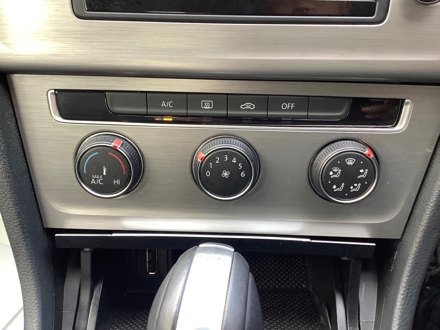 Used Volkswagen Golf 2015 for sale - 77978998: Photo 18