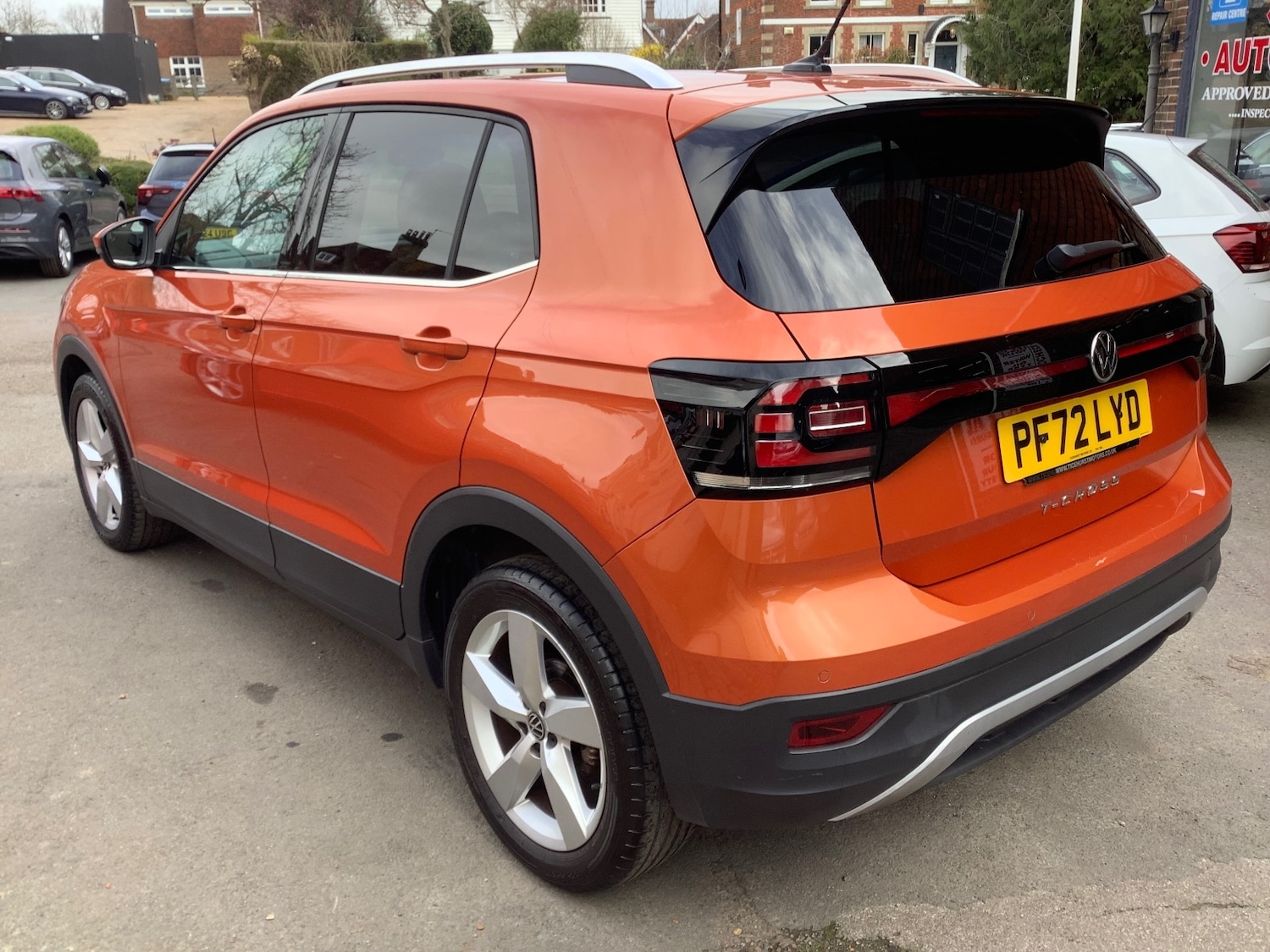 Used Volkswagen T-Cross 2022 for sale - 77934287: Photo 2
