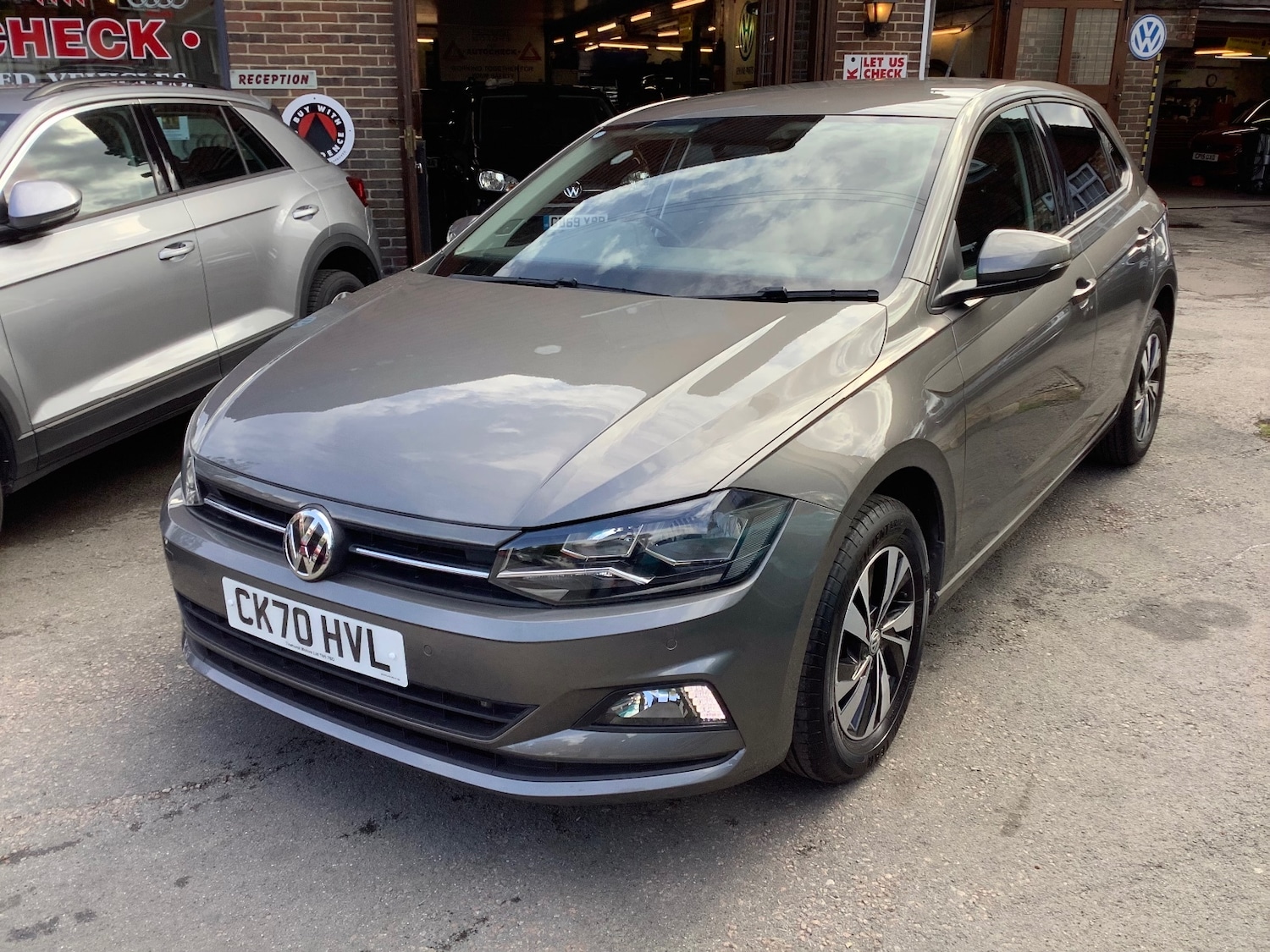 Used Volkswagen Polo 2020 for sale - 76248595: Photo 1