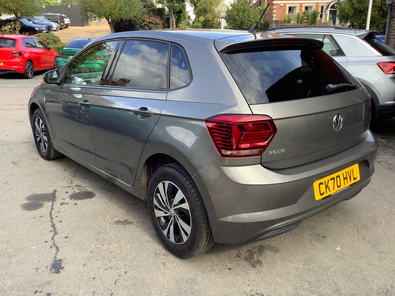 Used Volkswagen Polo 2020 for sale - 76248595: Photo 2