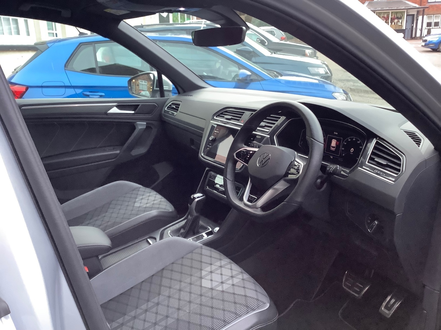 Used Volkswagen Tiguan 2023 for sale - 77614311: Photo 11