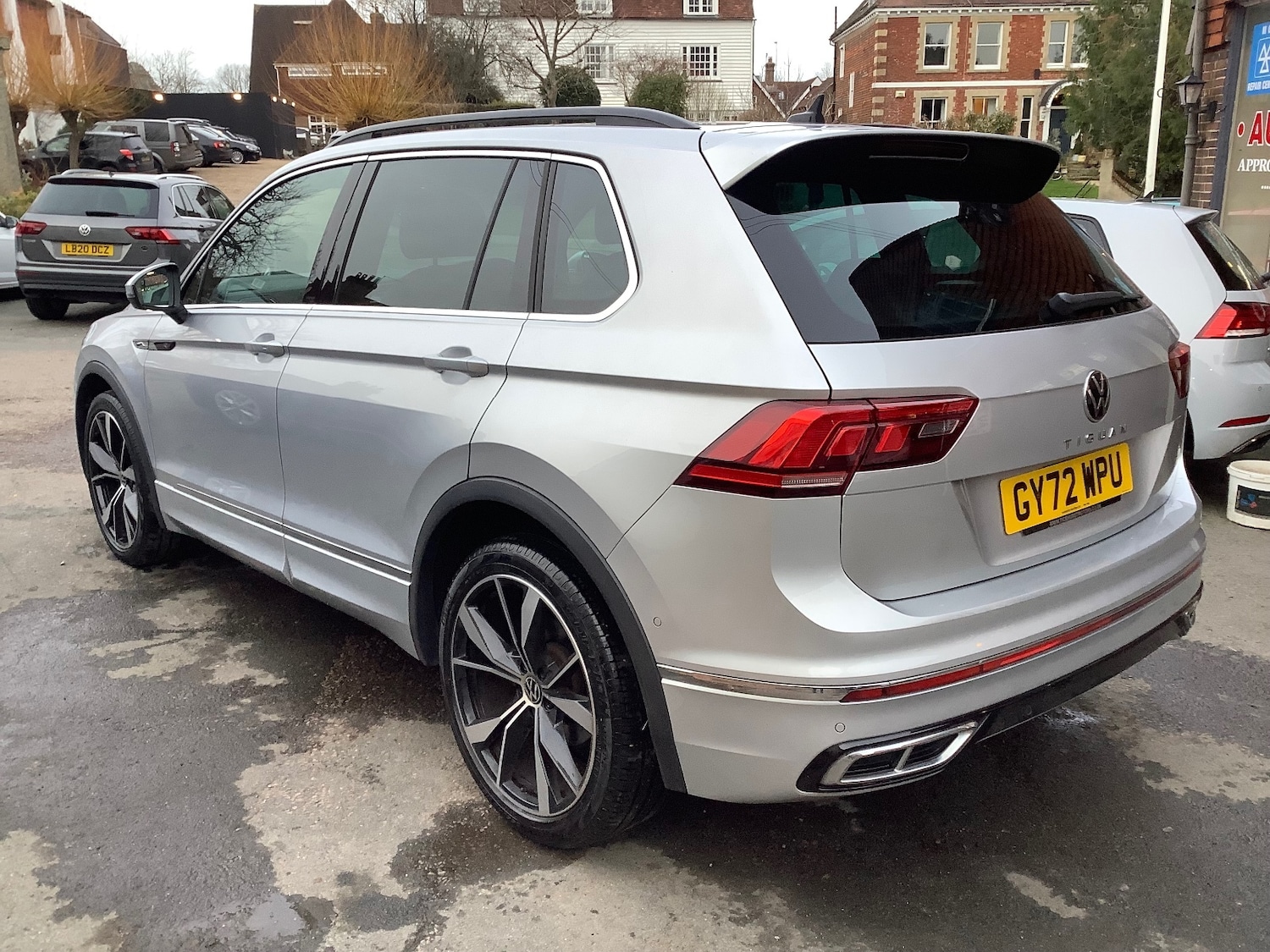 Used Volkswagen Tiguan 2023 for sale - 77614311: Photo 2