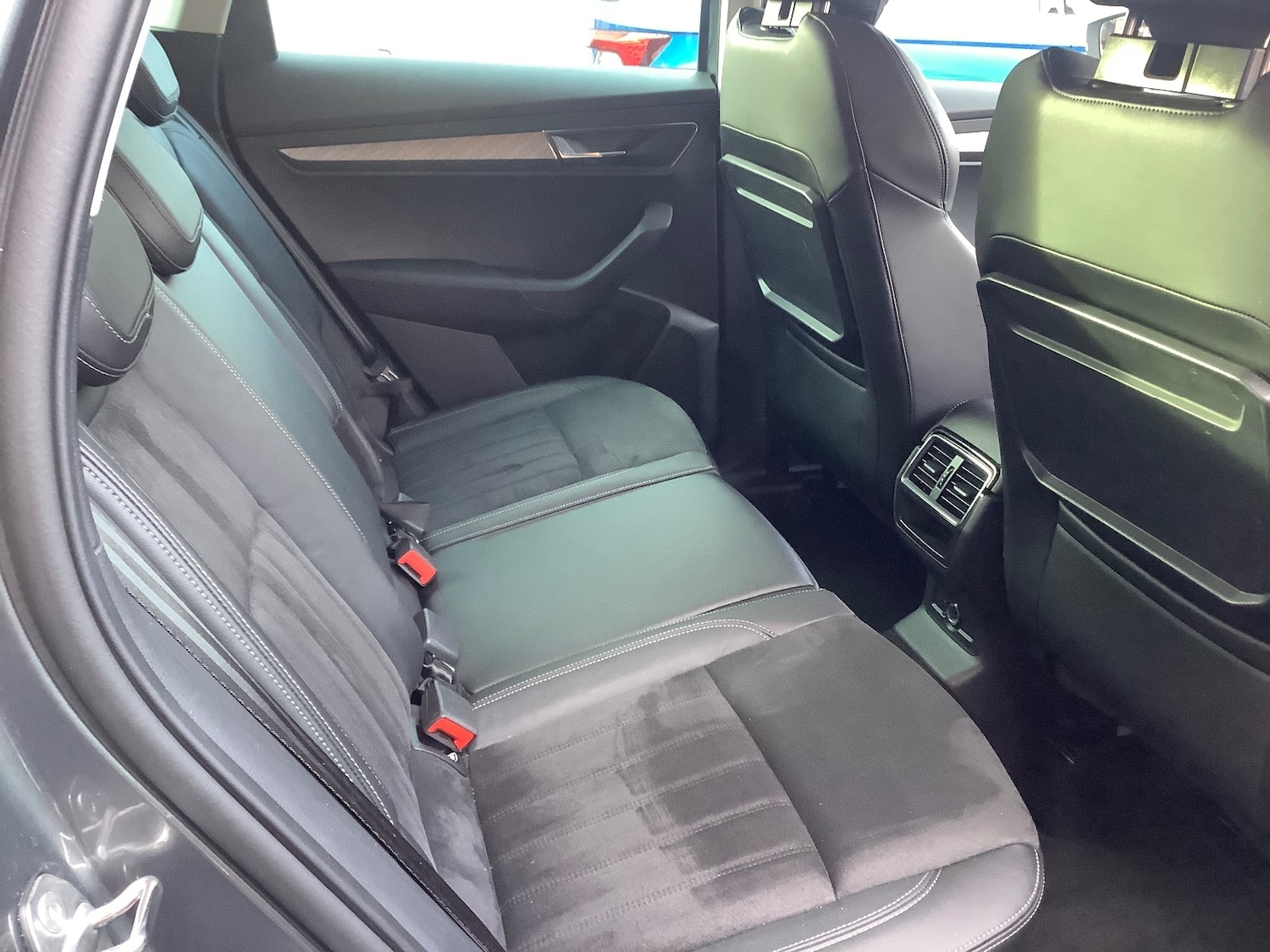 Used Skoda Karoq 2022 for sale - 76652425: Photo 9