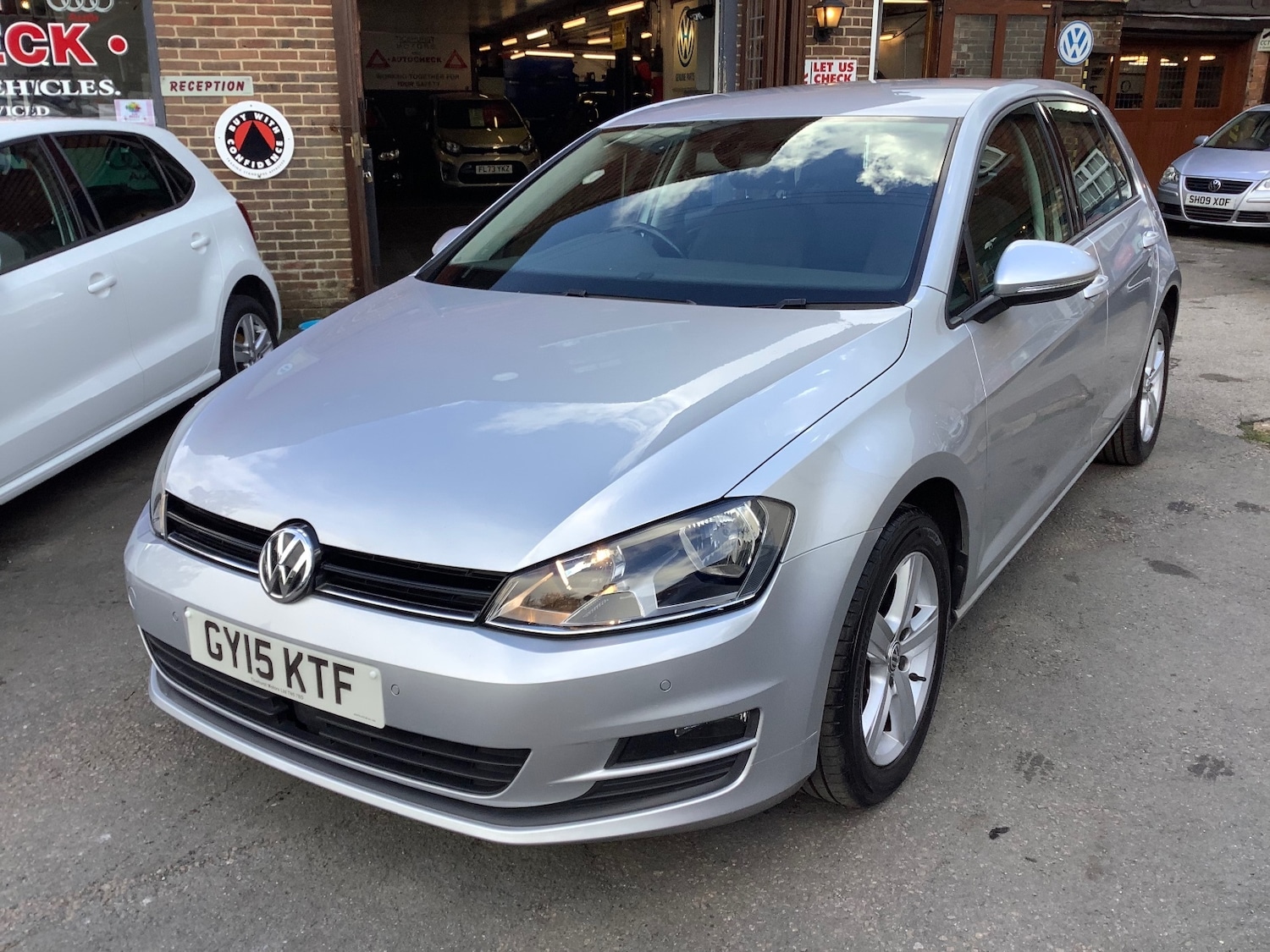 Used Volkswagen Golf 2015 for sale - 76442029: Photo 1