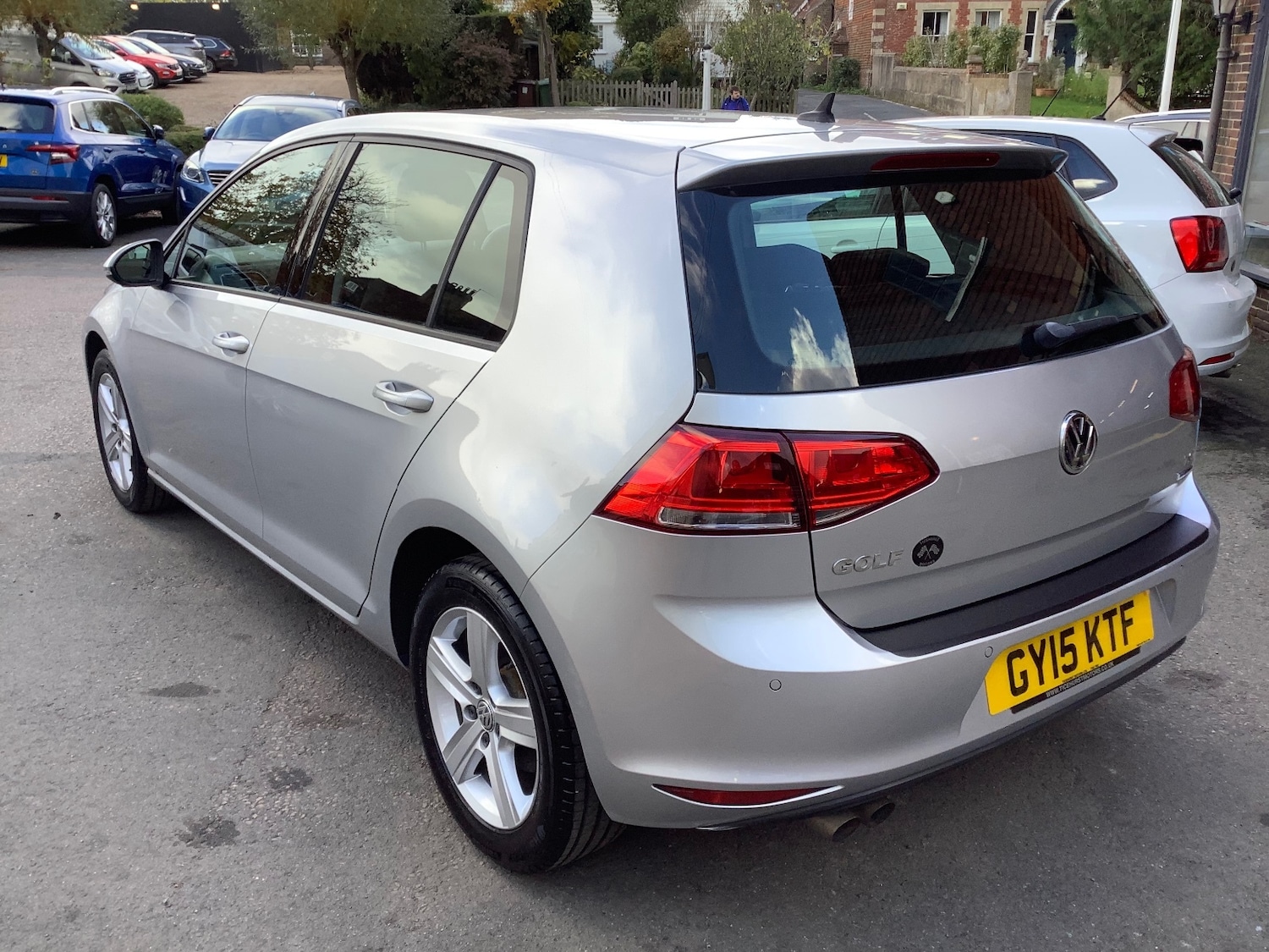 Used Volkswagen Golf 2015 for sale - 76442029: Photo 2