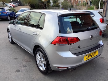Used Volkswagen Golf 2015 for sale - 76442029: Photo