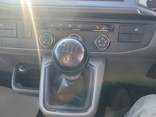 Used Volkswagen Transporter 2022 for sale - 74513463: Photo 23