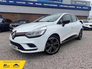 2018 - TCe Signature Nav 5-Door
