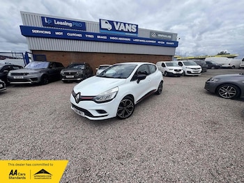 Used Renault Clio 2018 for sale - 75545944: Photo