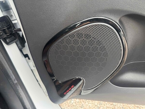 Used Renault Clio 2018 for sale - 75545944: Photo 37