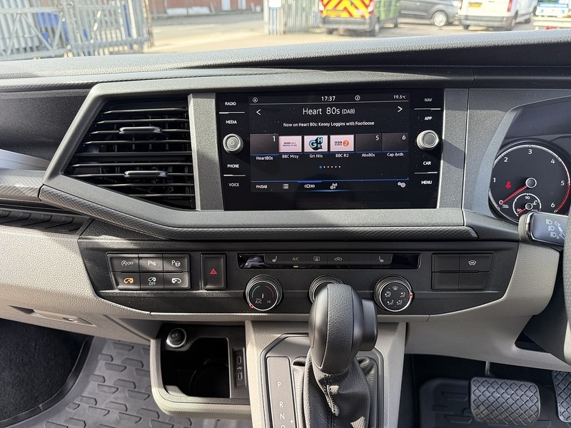 Used Volkswagen Transporter 2024 for sale - 77790186: Photo 14