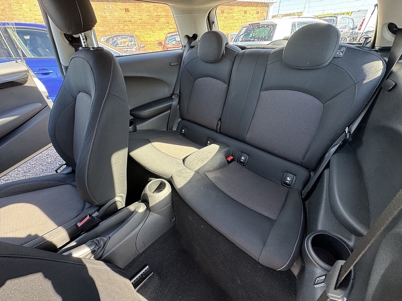 Used MINI Hatch 2018 for sale - 76287992: Photo 25