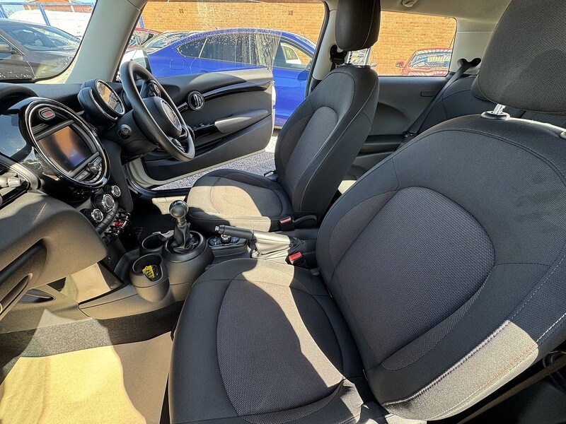 Used MINI Hatch 2018 for sale - 76287992: Photo 27