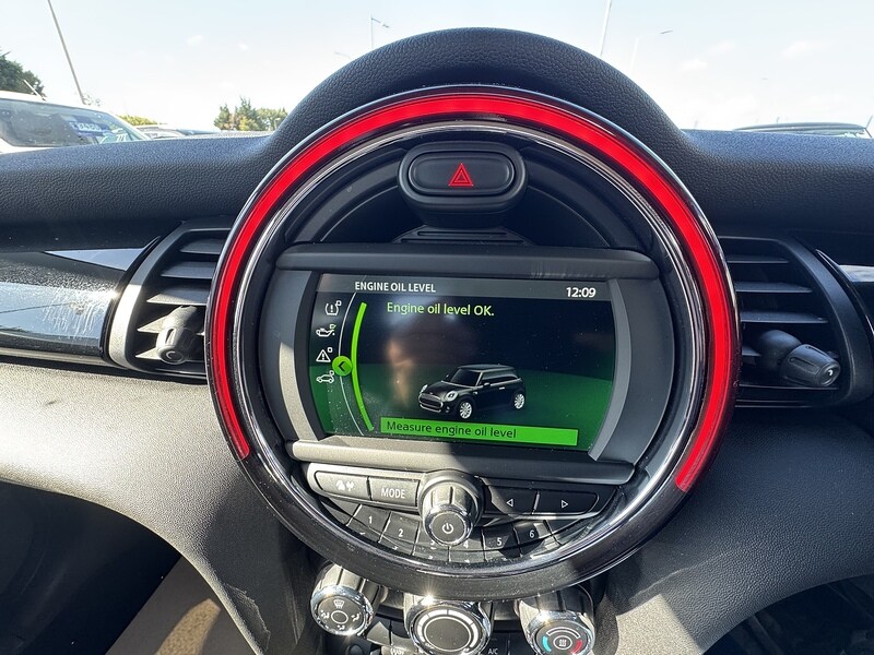 Used MINI Hatch 2018 for sale - 76287992: Photo 38