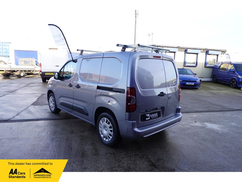 Used Vauxhall Combo 2022 for sale - 76831652: Photo 5