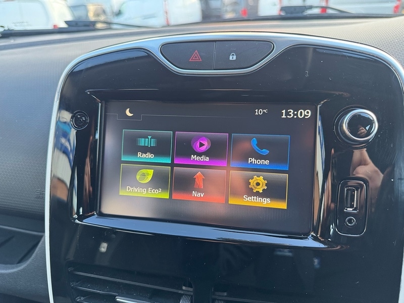 Used Renault Clio 2016 for sale - 76863534: Photo 28