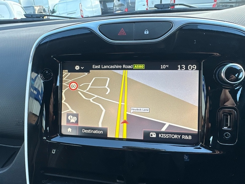 Used Renault Clio 2016 for sale - 76863534: Photo 32