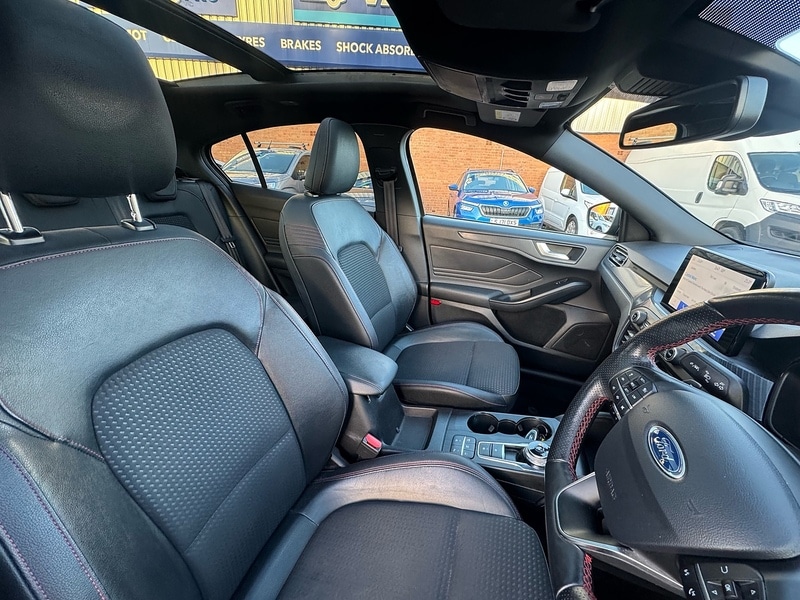 Used Ford Focus 2019 for sale - 76510331: Photo 16