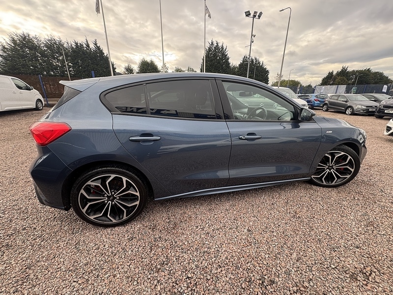 Used Ford Focus 2019 for sale - 76510331: Photo 4