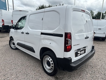 Used Citroen Berlingo 2023 for sale - 79072972: Photo