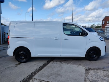 Used Vauxhall Vivaro 2023 for sale - 78083615: Photo