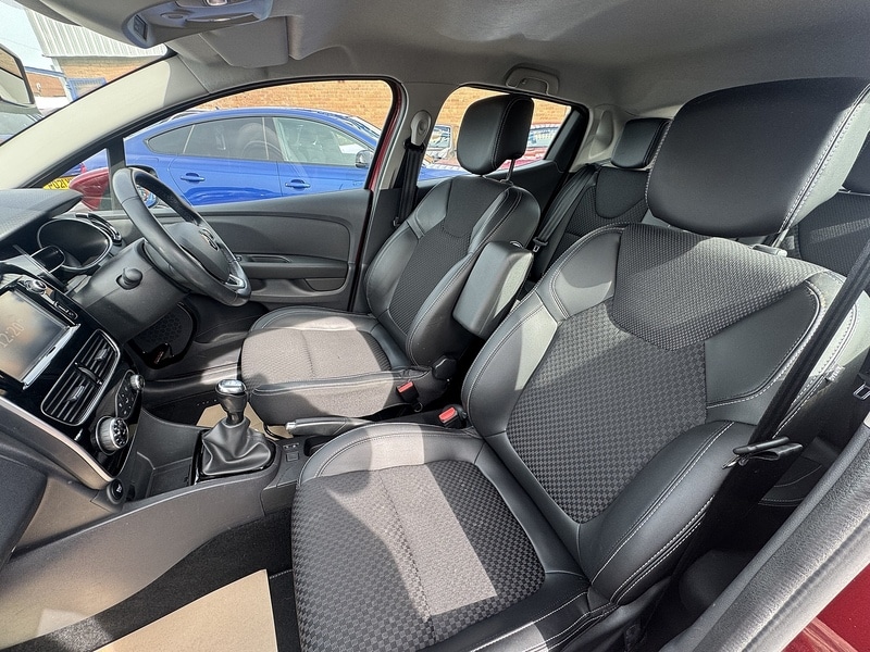 Used Renault Clio 2018 for sale - 76287994: Photo 23