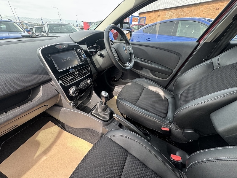 Used Renault Clio 2018 for sale - 76287994: Photo 26