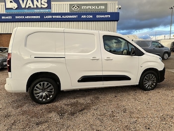 Used Citroen Berlingo 2024 for sale - 76496926: Photo