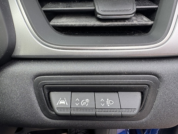 Used Renault Captur 2021 for sale - 76267464: Photo 33